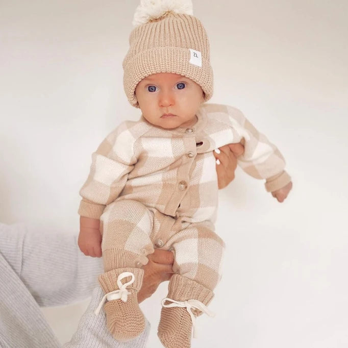 Macacão de Tricô Xadrez com Touca Pompom – Look Inverno Bebê