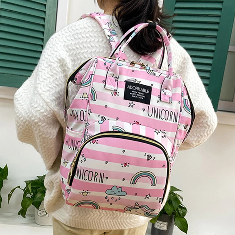 🎒 Mochila de Mamãe com Estampa Divertida – Praticidade com Estilo para o Dia a Dia!